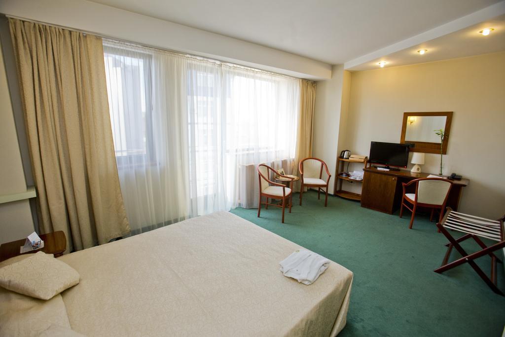 Hotel Dan Bukarest Zimmer foto